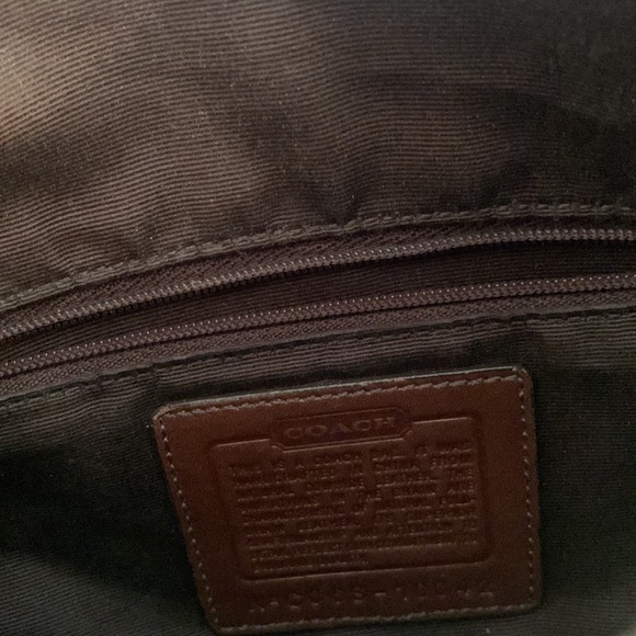 Coach Brown Leather Shoulder Bag with Gold Hardware. - Picture 6 of 6